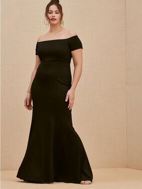 TORRID NWT Special Occasion Plus Size Black Ponte Off Shoulder Maxi Gown Size 28